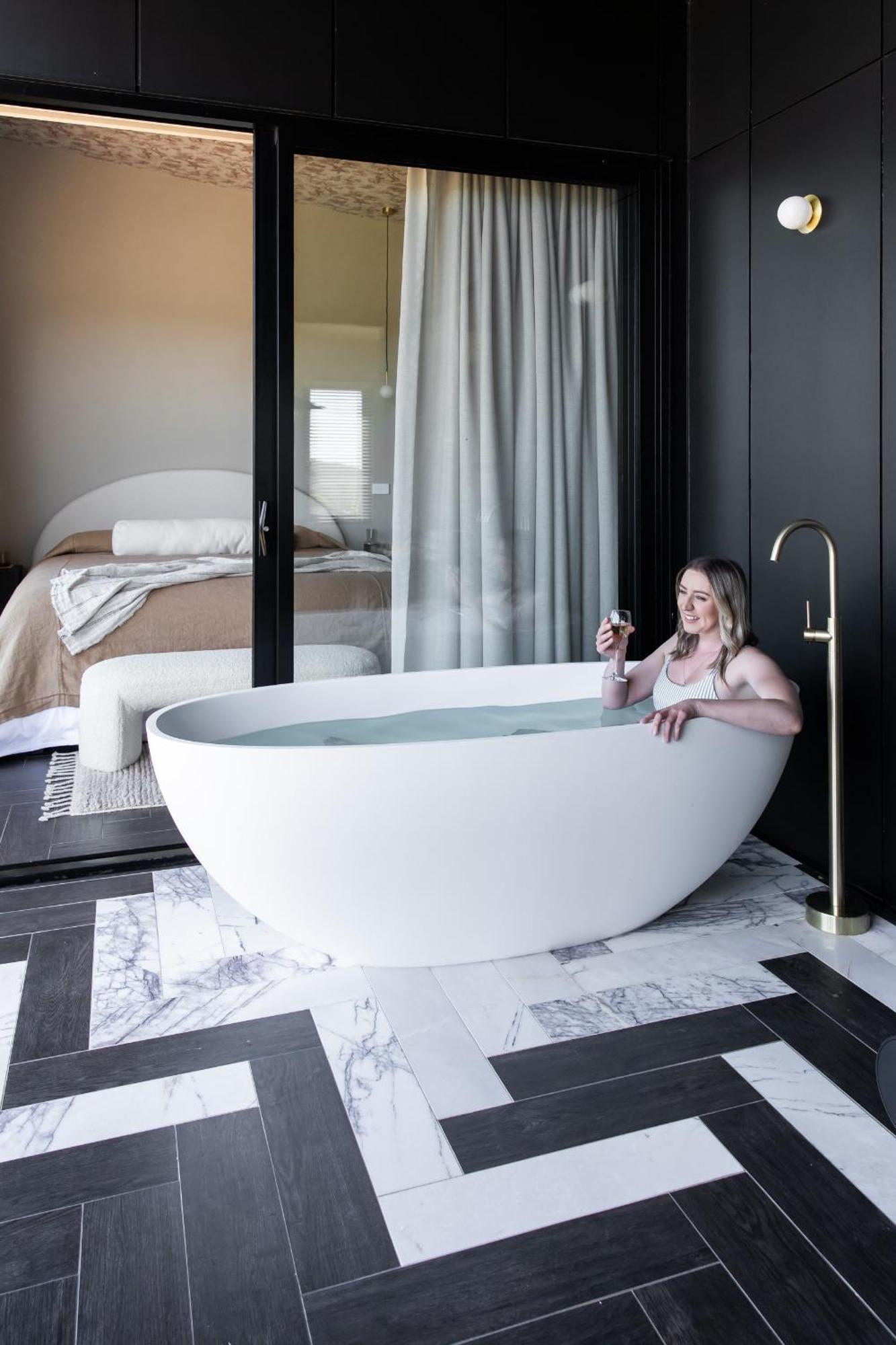 Wherewithal Luxury Suites Carlton 외부 사진